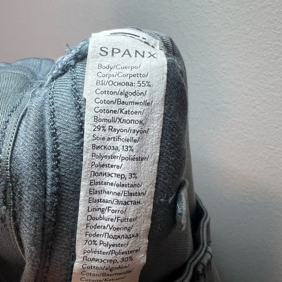 Spanx Stretch Twill 6" Shorts Hazy Gray Pull On Pockets Shaping Mid Rise Size XS - Picture 11 of 11